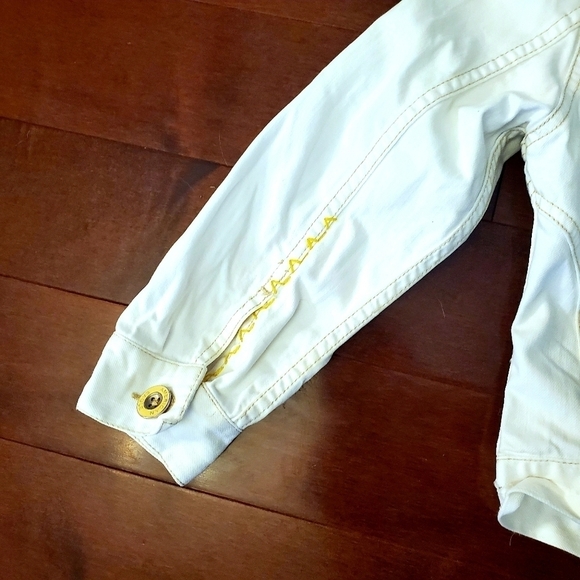 American Eagle White Denim Embroidered Jean Jacket - Picture 5 of 6